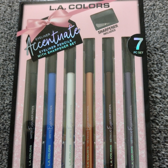 L.A. Colors Other - L.A. Colors eyeliner set - new
